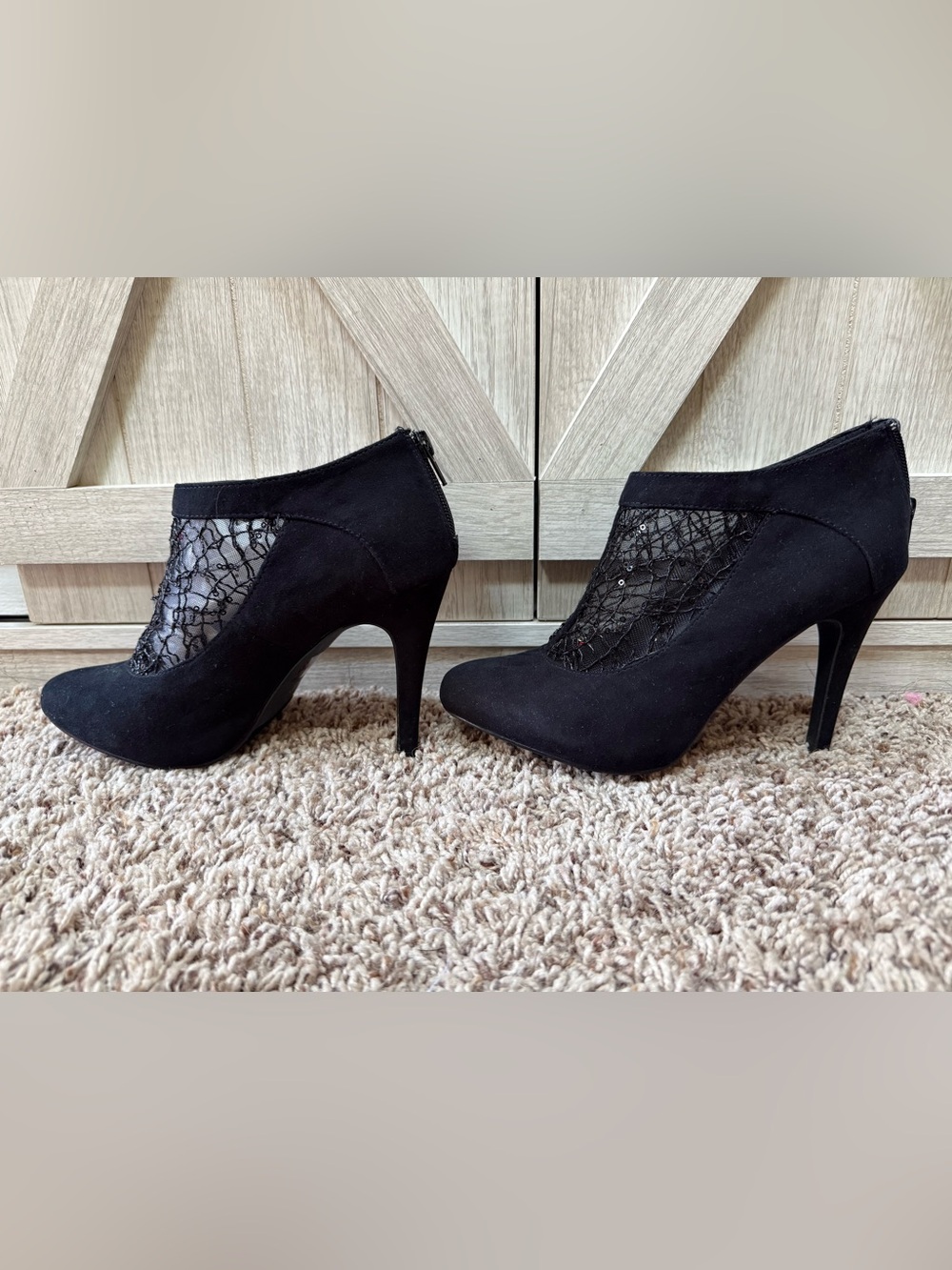 Styluxe- Black mesh Lace-Panel Stiletto Pumps (8) - Picture 4 of 11